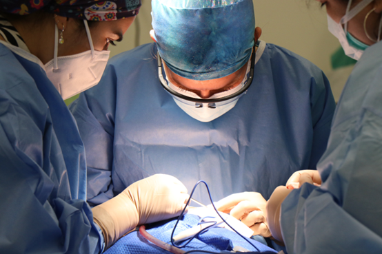 Plastiskās ķirurģijas operācija